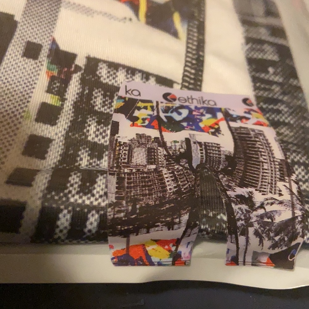 Ethika Staple - Picture 2 of 2